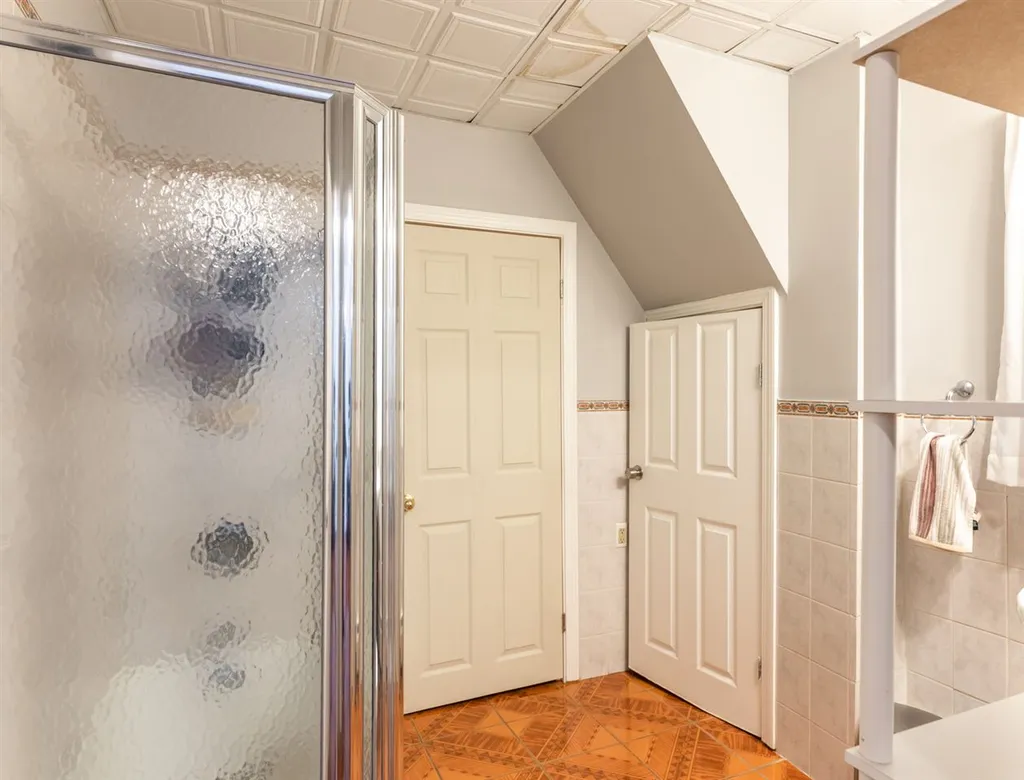 22 Beech Street Nashua NH 03060