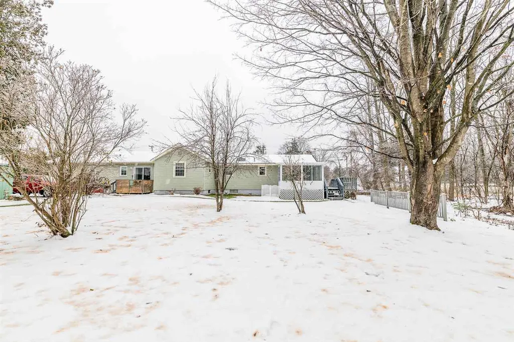 880 Bay Road Colchester VT 05446