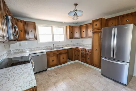 97 Mcgettigan Road Milford NH 03055