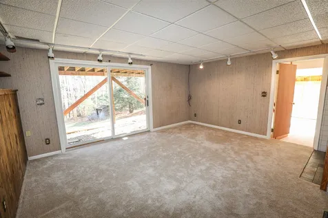 97 Mcgettigan Road Milford NH 03055