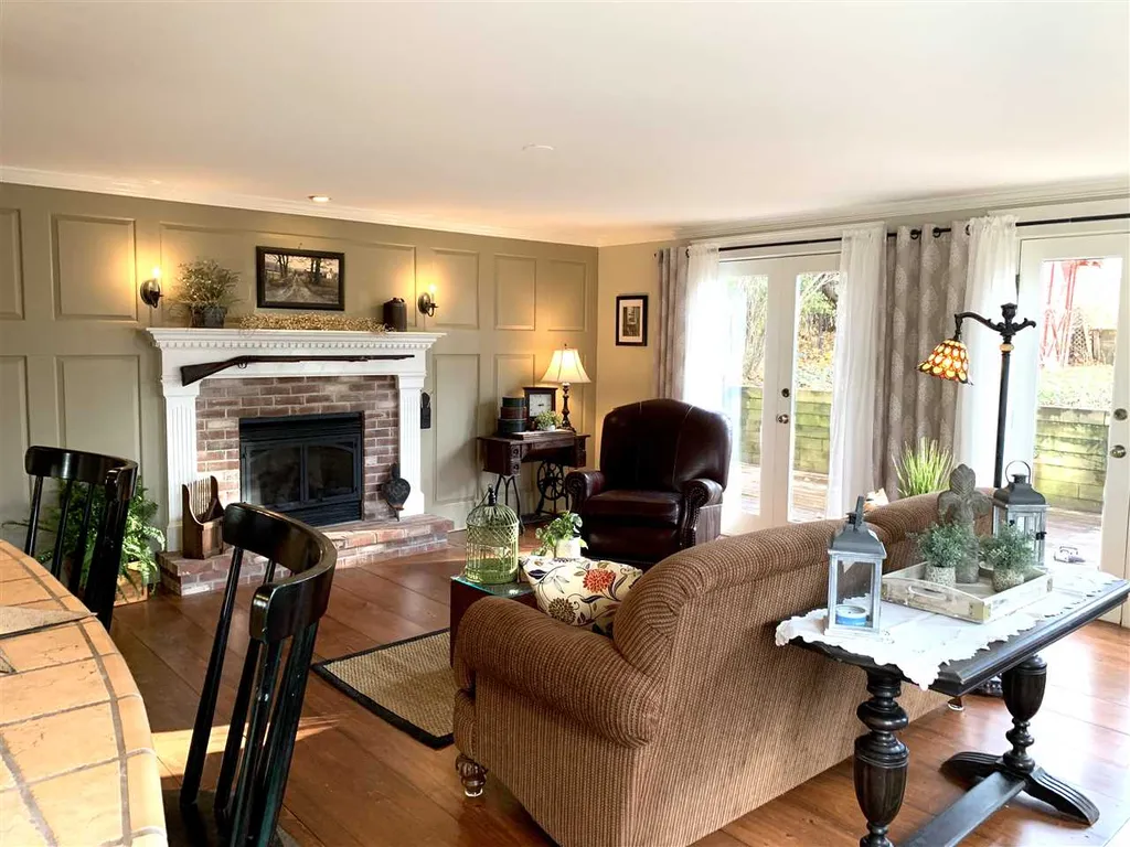 75 Warren Street Laconia NH 03246