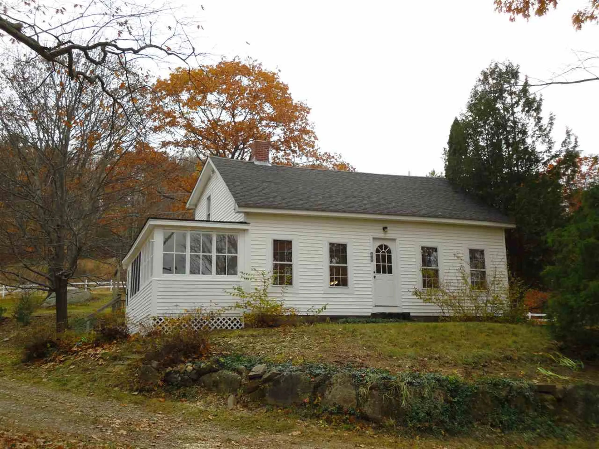 72 Maplewold Road Weare NH 03281-5423