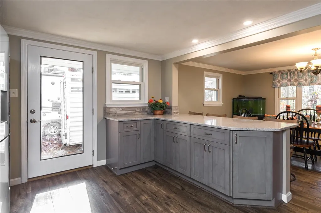 9 Walnut Hill Drive Raymond NH 03077
