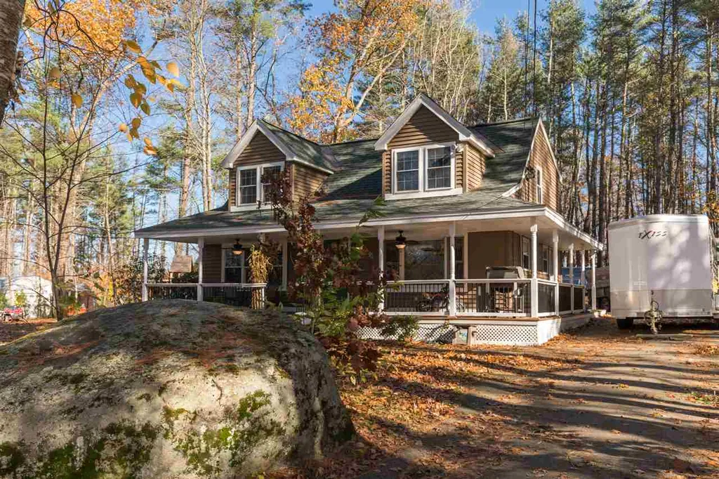 9 Walnut Hill Drive Raymond NH 03077