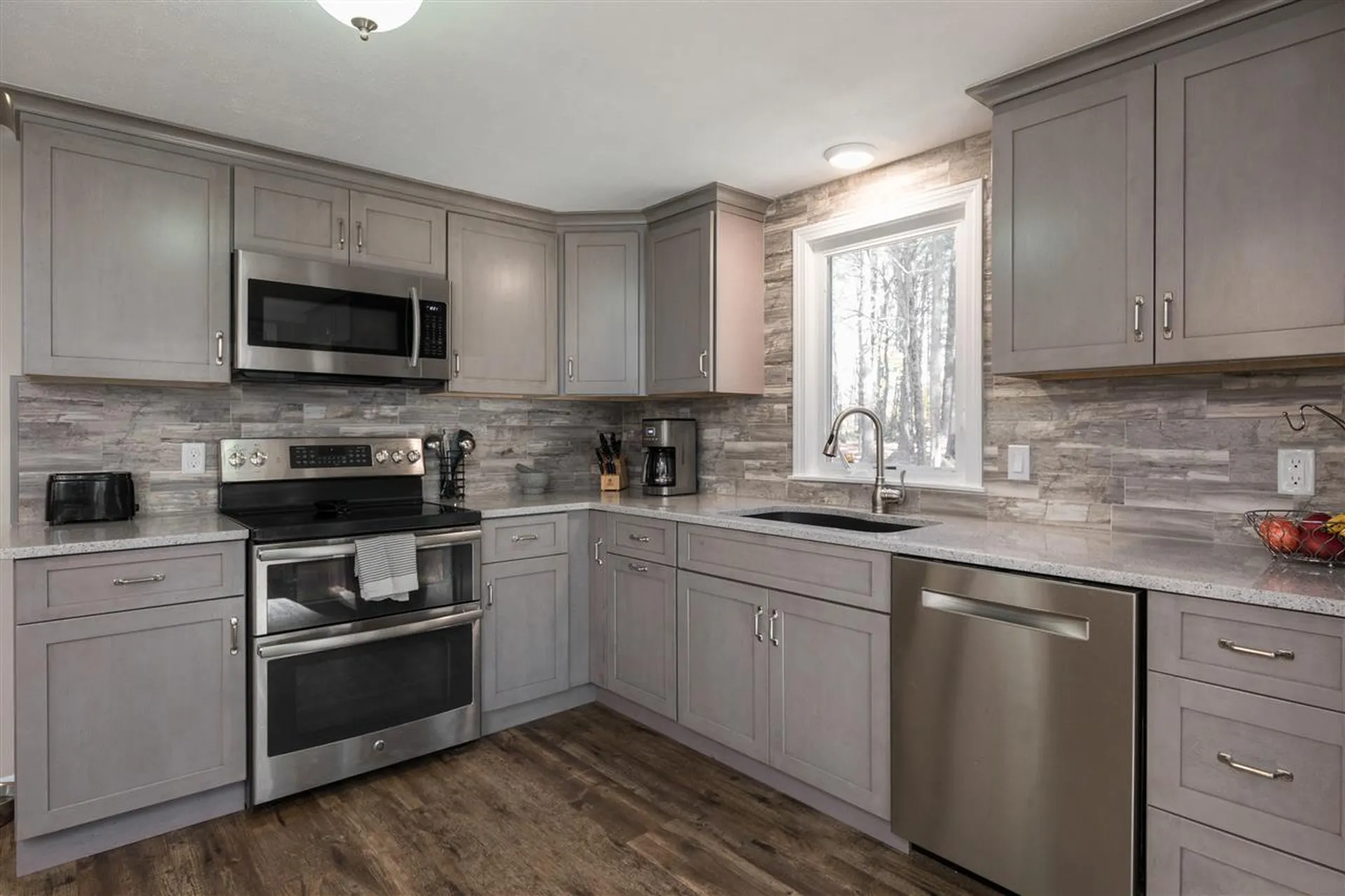 9 Walnut Hill Drive Raymond NH 03077