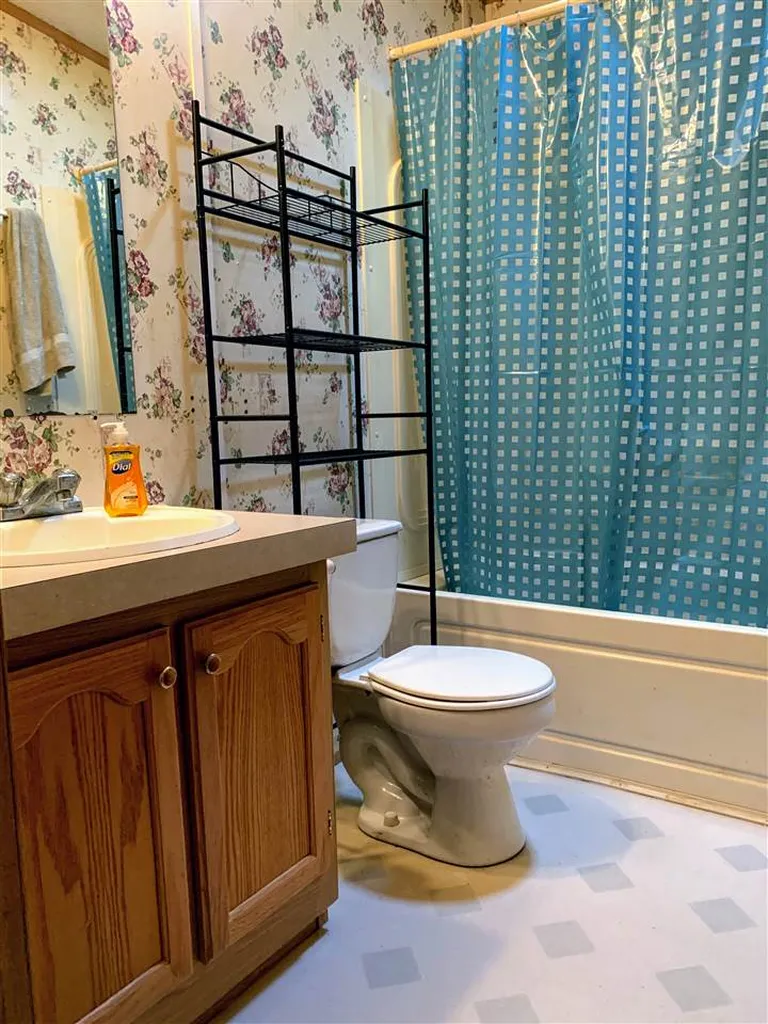 17 Hubbard Road Deering NH 03244