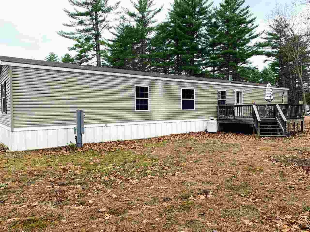 17 Hubbard Road Deering NH 03244