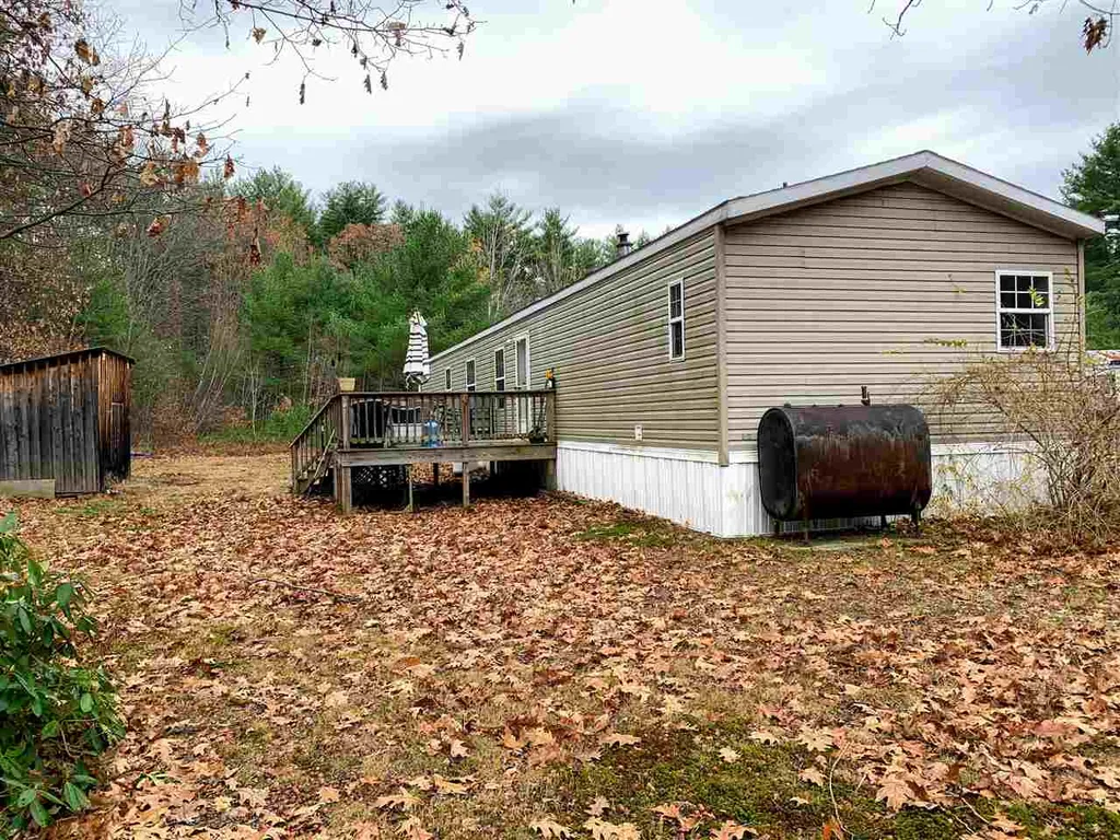 17 Hubbard Road Deering NH 03244