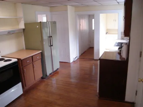 33 Bay Road Newmarket NH 03857