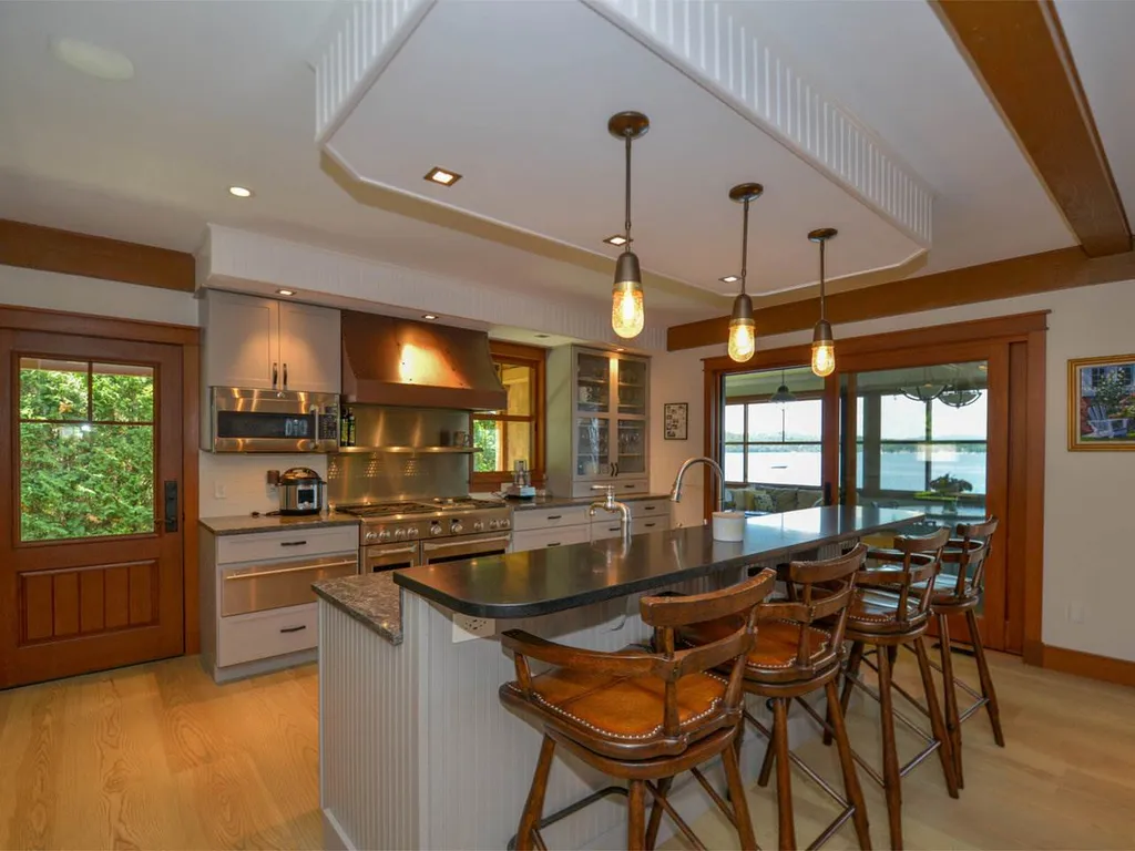 252 Windmill Bay Road Shelburne VT 05482