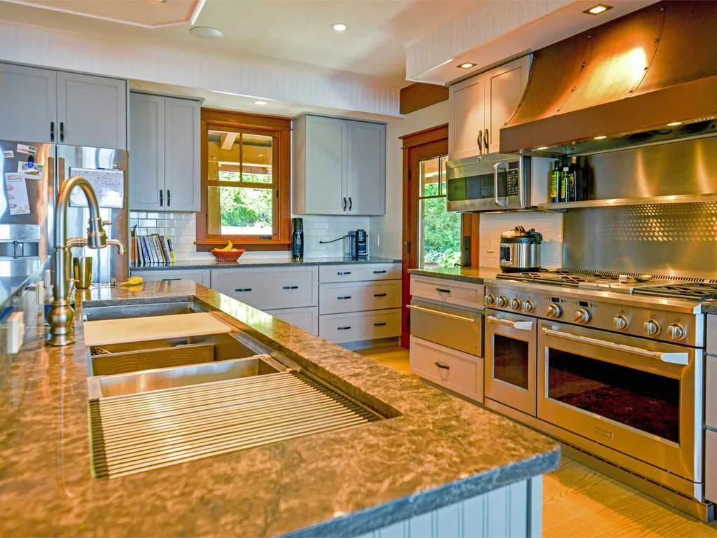 252 Windmill Bay Road Shelburne VT 05482