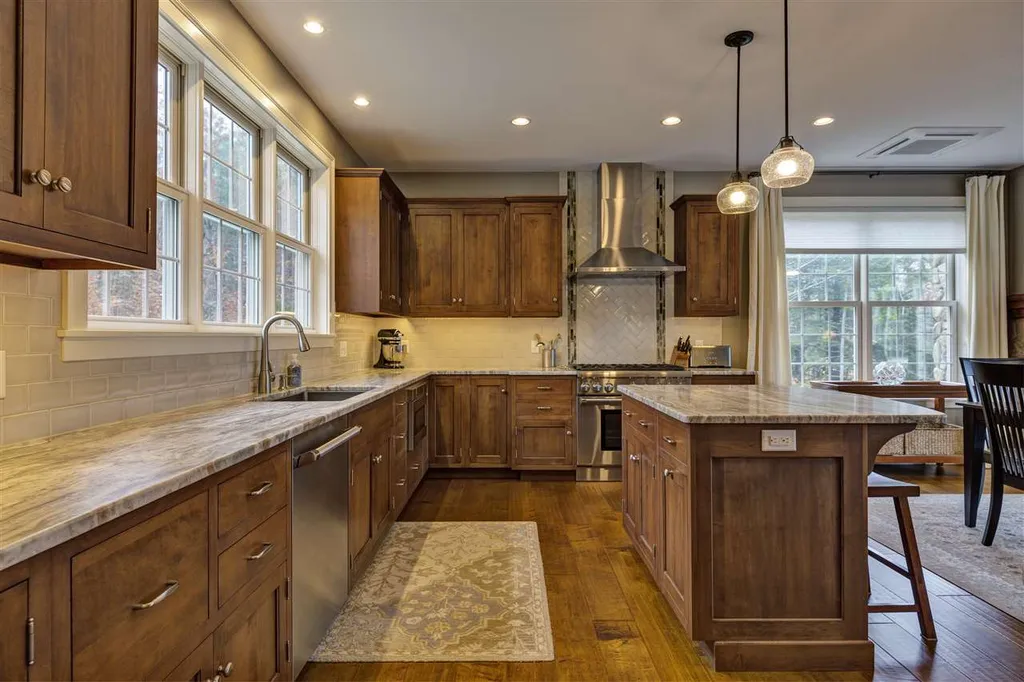 611 Waukeena Lake Road Danbury NH 03230
