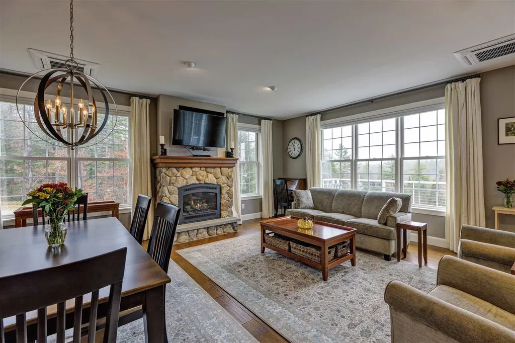 611 Waukeena Lake Road Danbury NH 03230