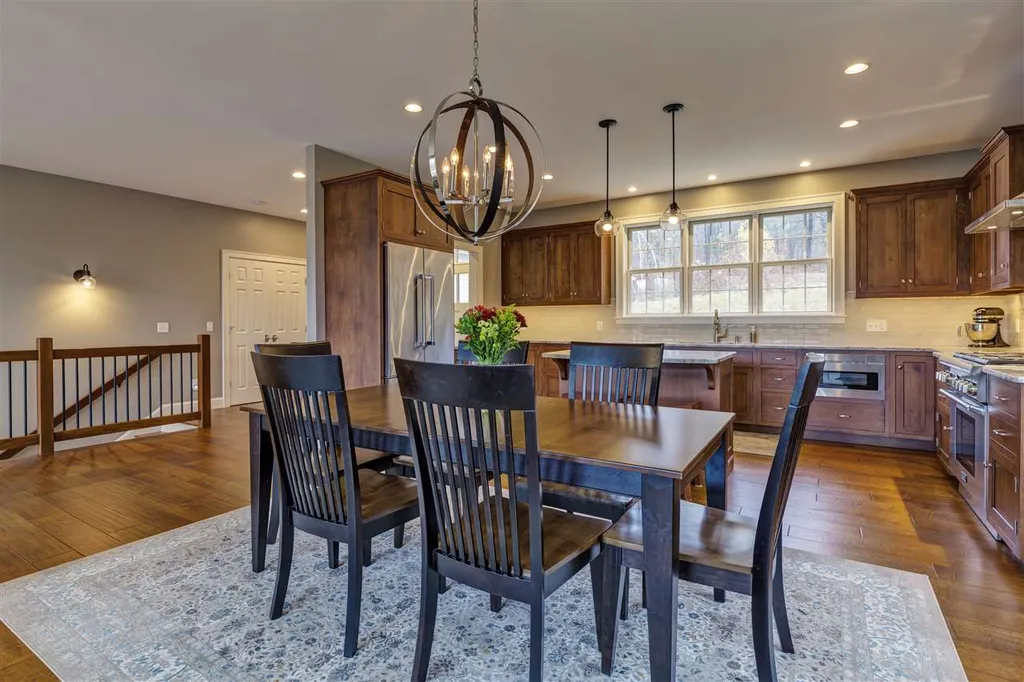 611 Waukeena Lake Road Danbury NH 03230