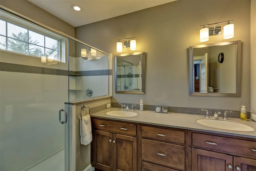 611 Waukeena Lake Road Danbury NH 03230