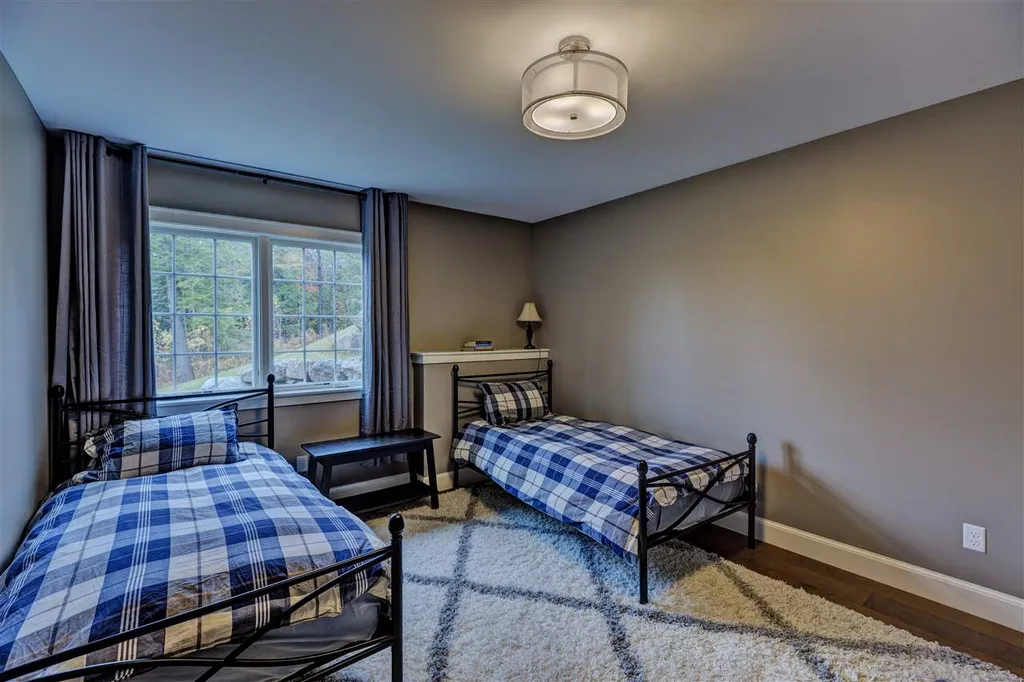 611 Waukeena Lake Road Danbury NH 03230