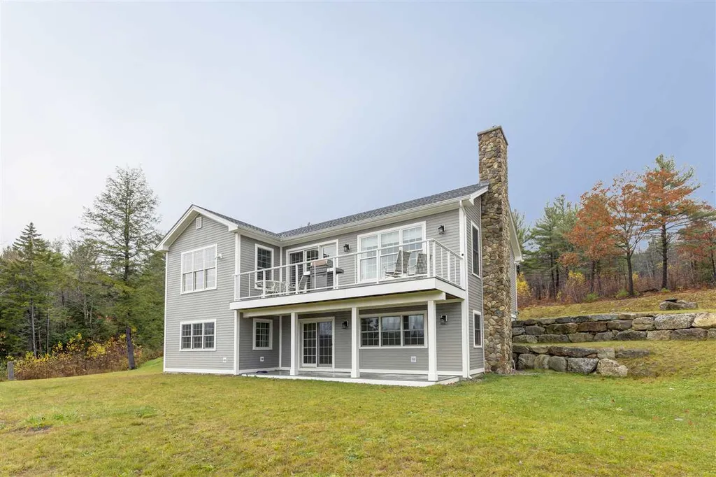 611 Waukeena Lake Road Danbury NH 03230