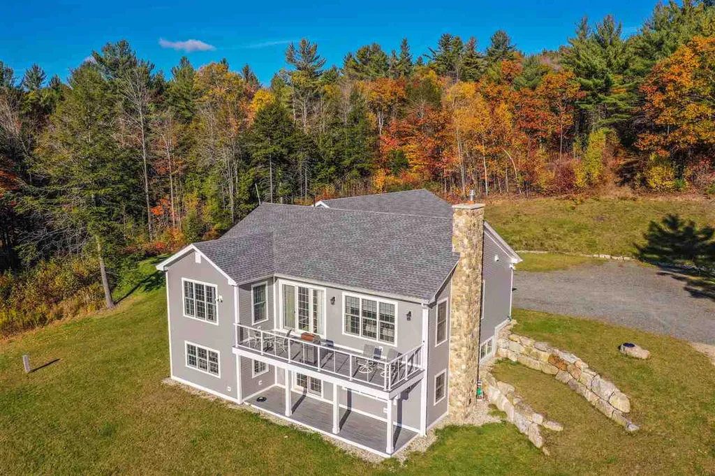 611 Waukeena Lake Road Danbury NH 03230