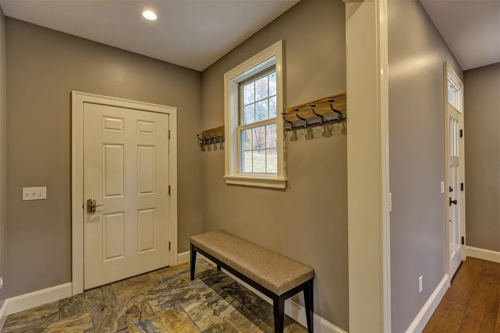 611 Waukeena Lake Road Danbury NH 03230