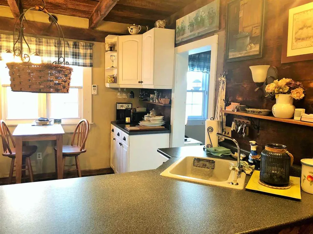 236 Tolend Road Barrington NH 03825