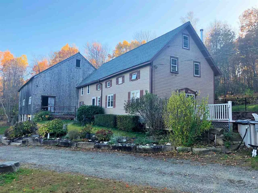236 Tolend Road Barrington NH 03825