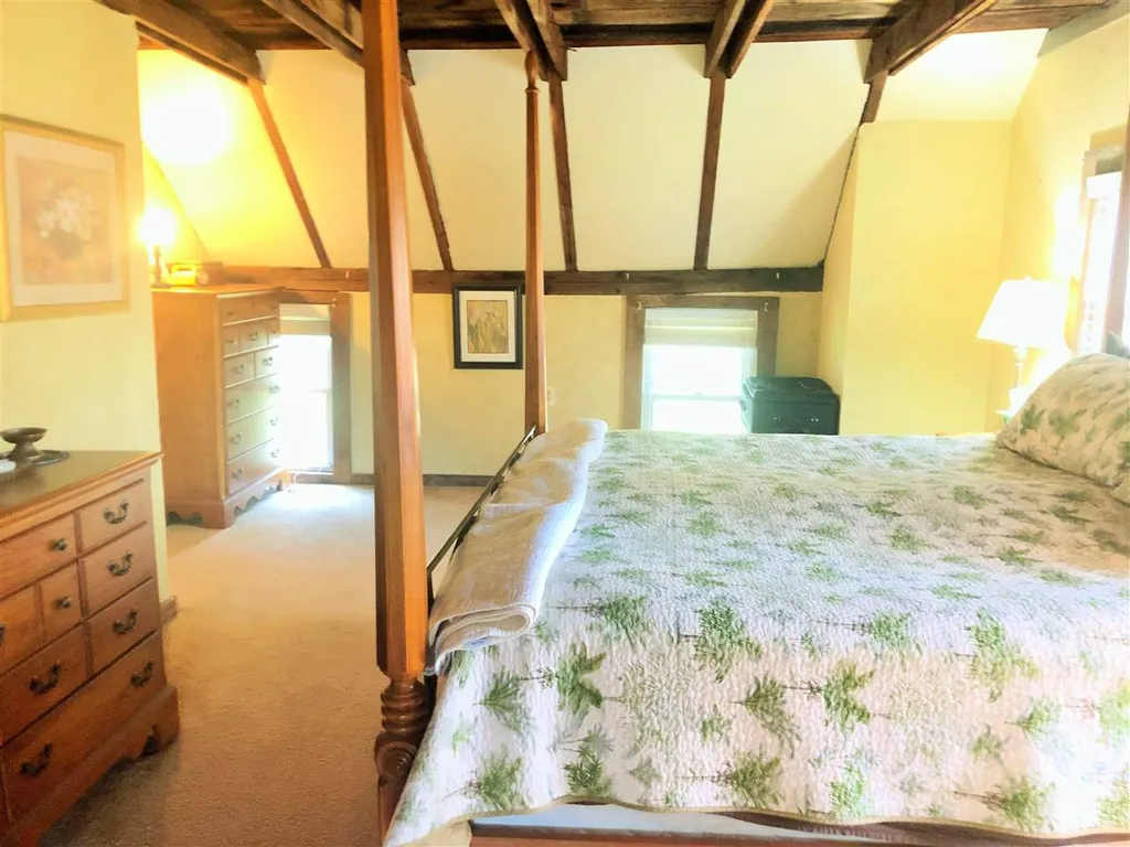 236 Tolend Road Barrington NH 03825
