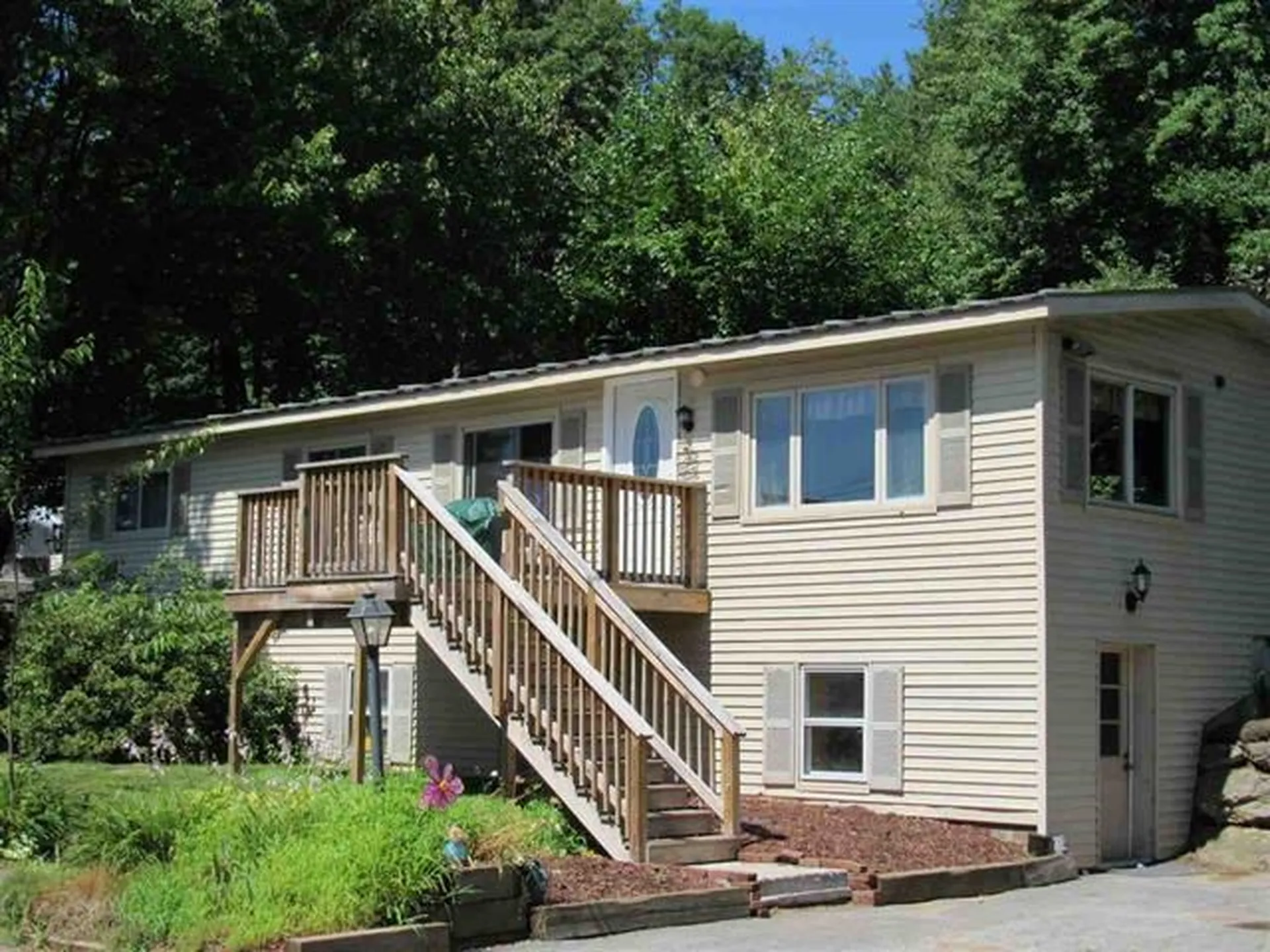196 Buck Street Pembroke NH 03275