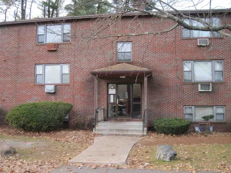 4 Brook Road Salem NH 03079