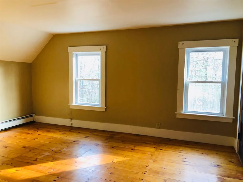 39 Maple Street Milford NH 03055