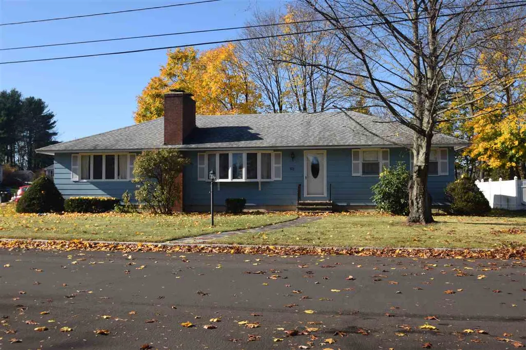 748 Coolidge Avenue Manchester, NH Real Estate Property MLS 4784162