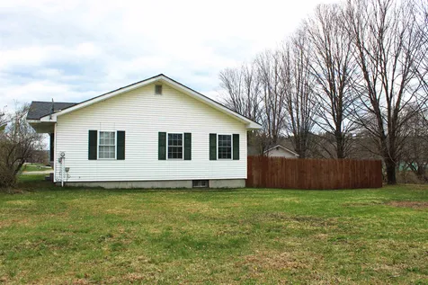 633 Gilman Road Lyndon VT 05851
