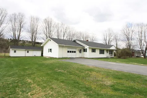 633 Gilman Road Lyndon VT 05851