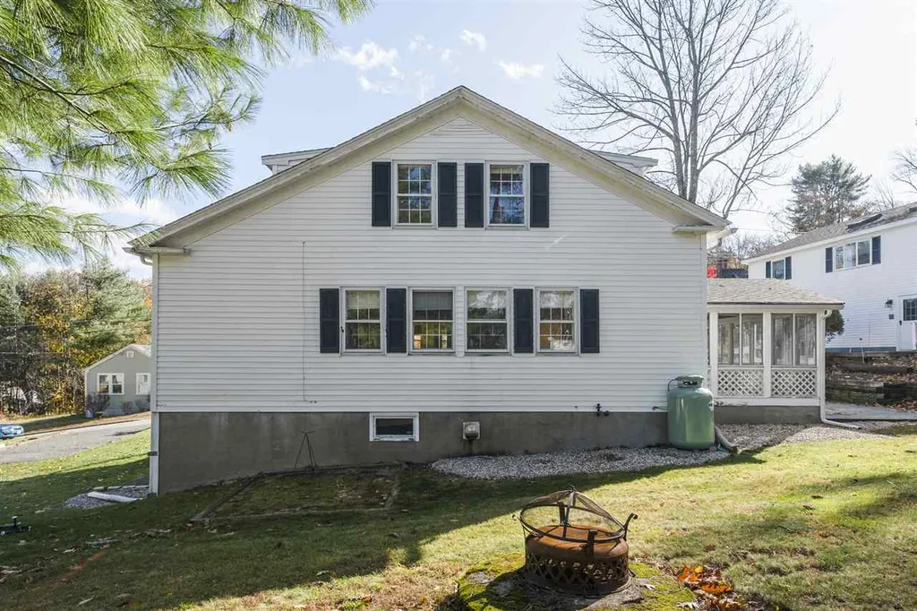 7 Anniversary Hill Road Alton NH 03810