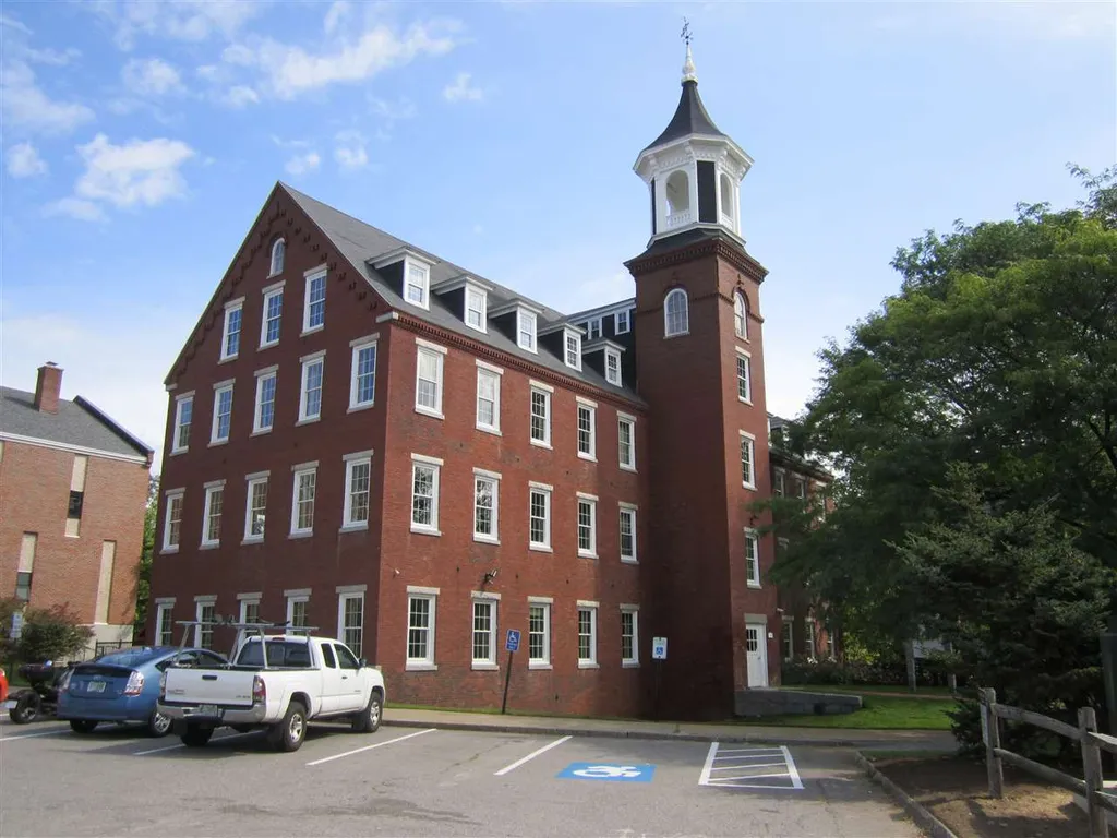 266 Endicott N Street Laconia NH 03246