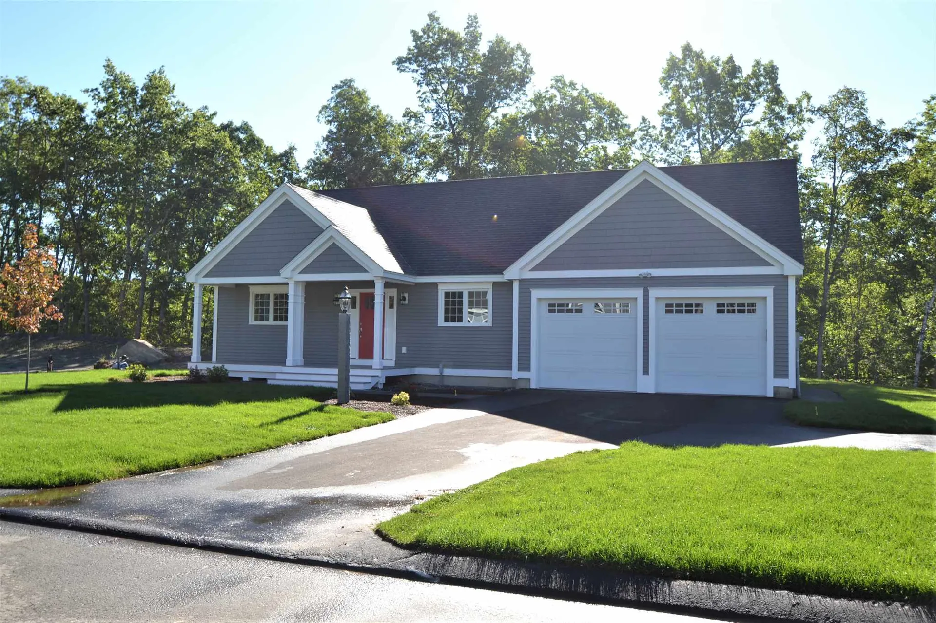 39 Clover Lane Londonderry NH 03053