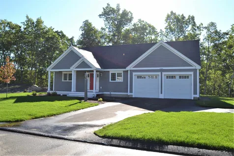 39 Clover Lane Londonderry NH 03053