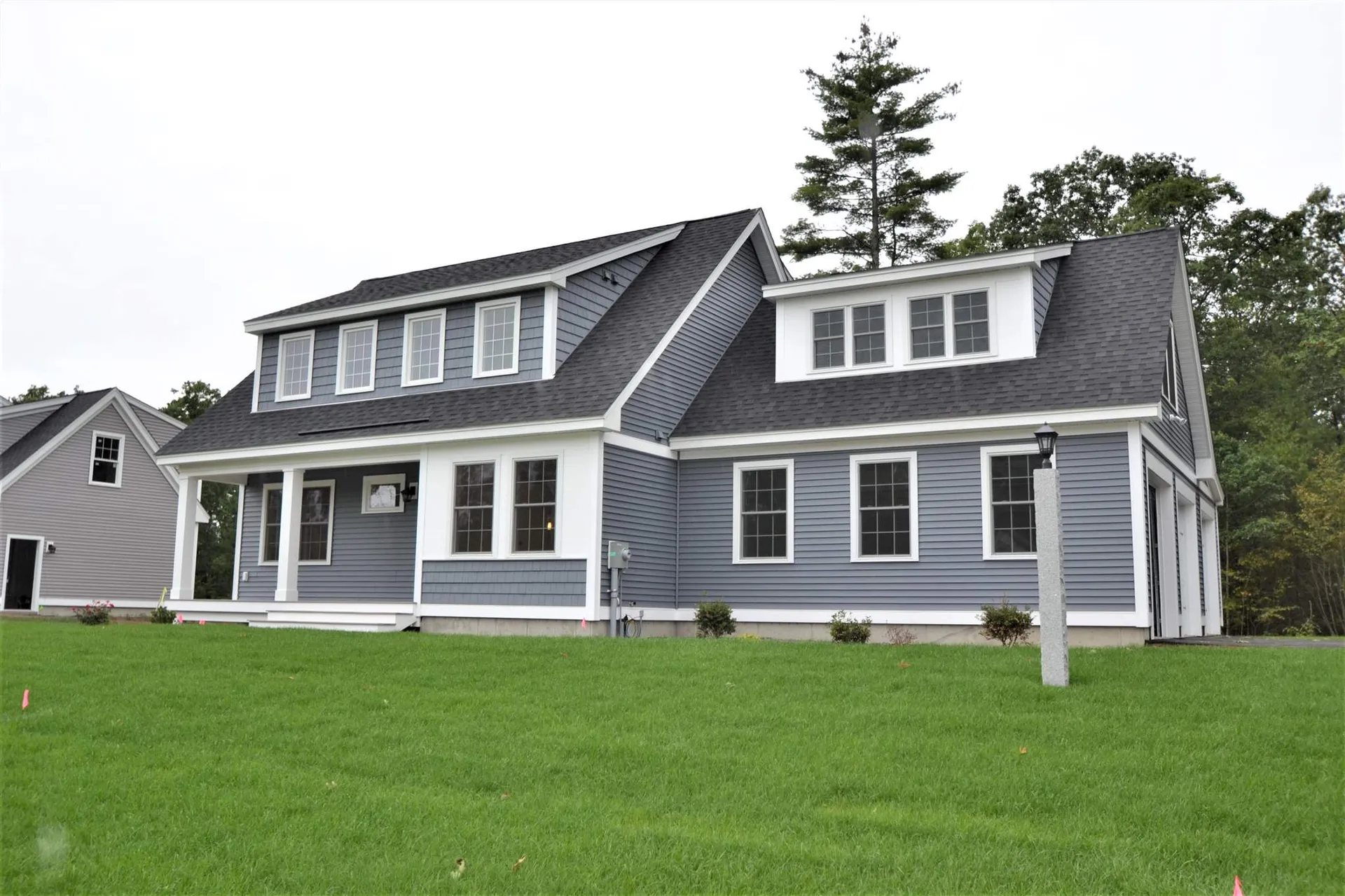 40 Clover Lane Londonderry NH 03053