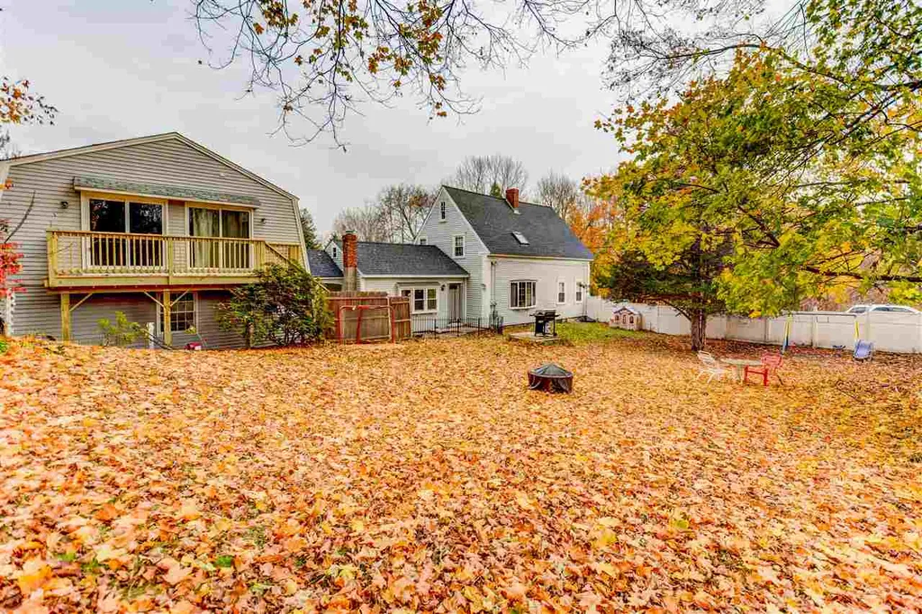 4 Harriman Road Raymond NH 03077