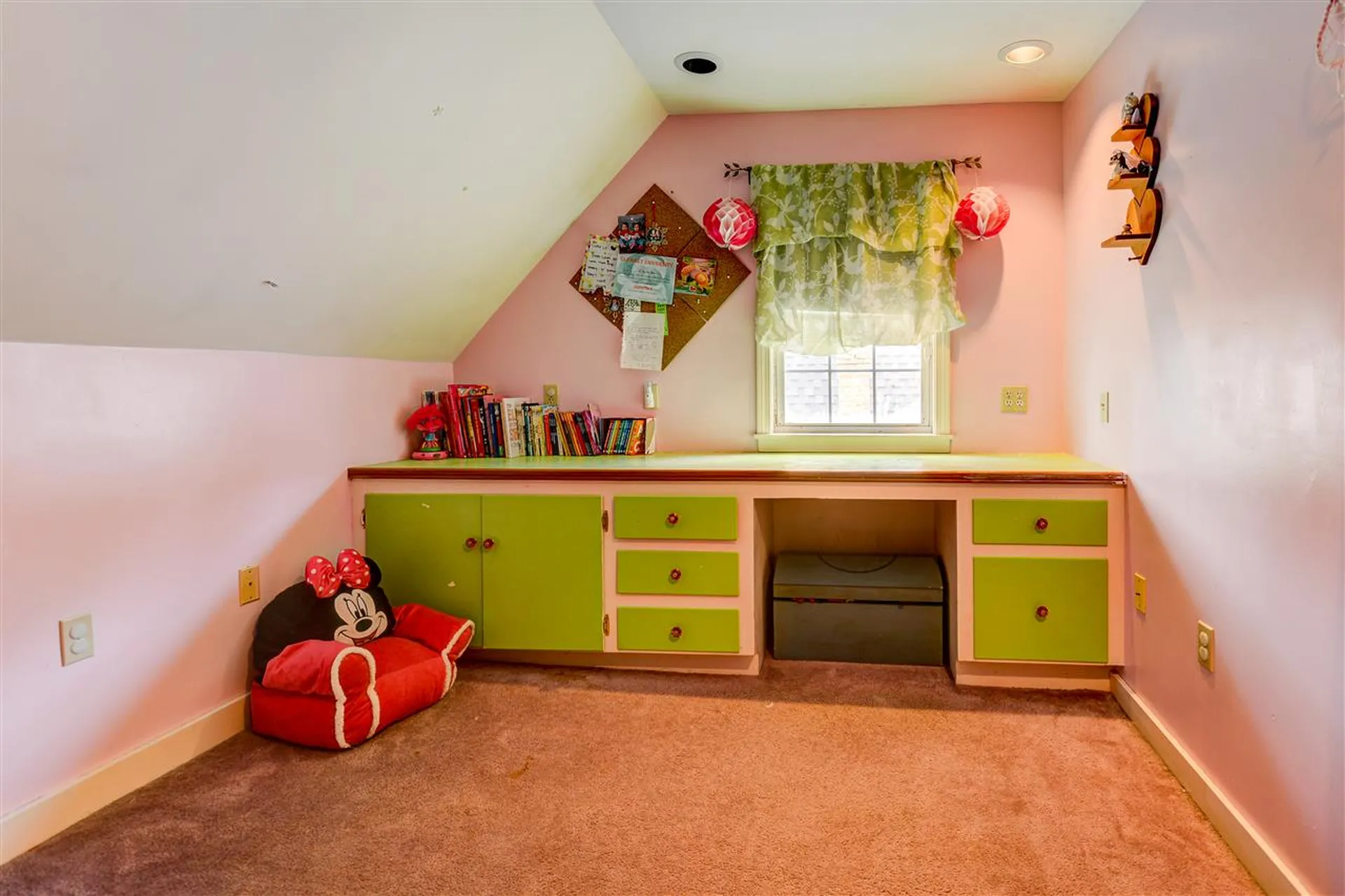 4 Harriman Road Raymond NH 03077