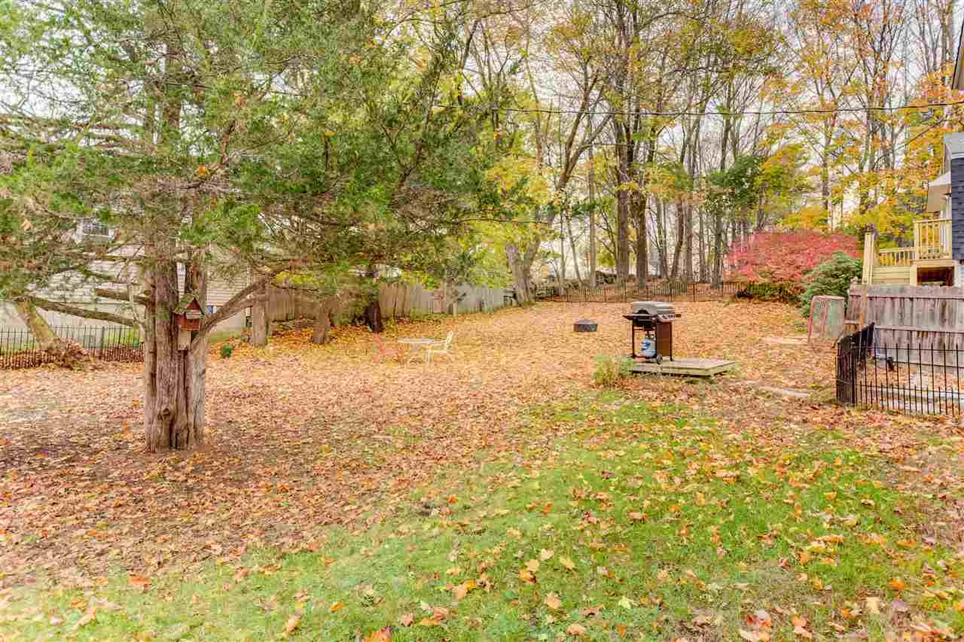 4 Harriman Road Raymond NH 03077