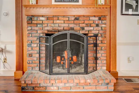 4 Harriman Road Raymond NH 03077