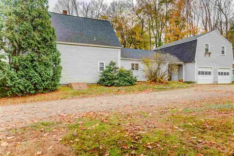 4 Harriman Road Raymond NH 03077