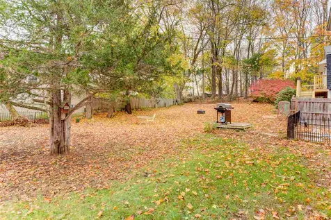 4 Harriman Road Raymond NH 03077