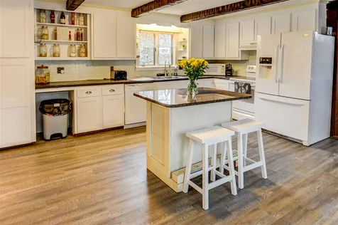 4 Harriman Road Raymond NH 03077