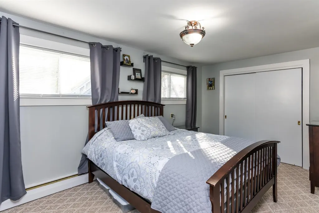853 Somerville Street Manchester NH 03103