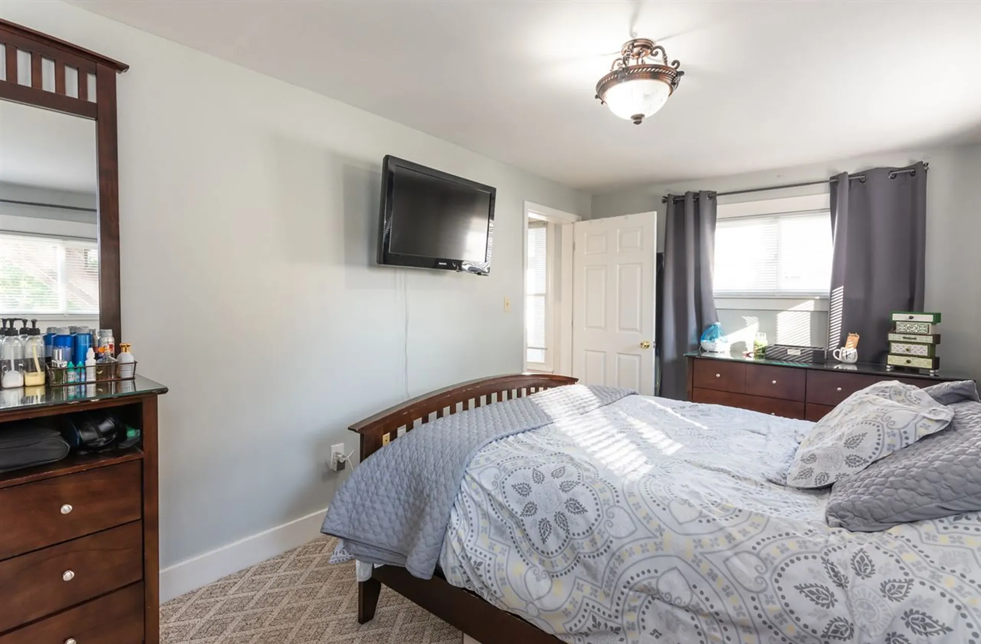 853 Somerville Street Manchester NH 03103