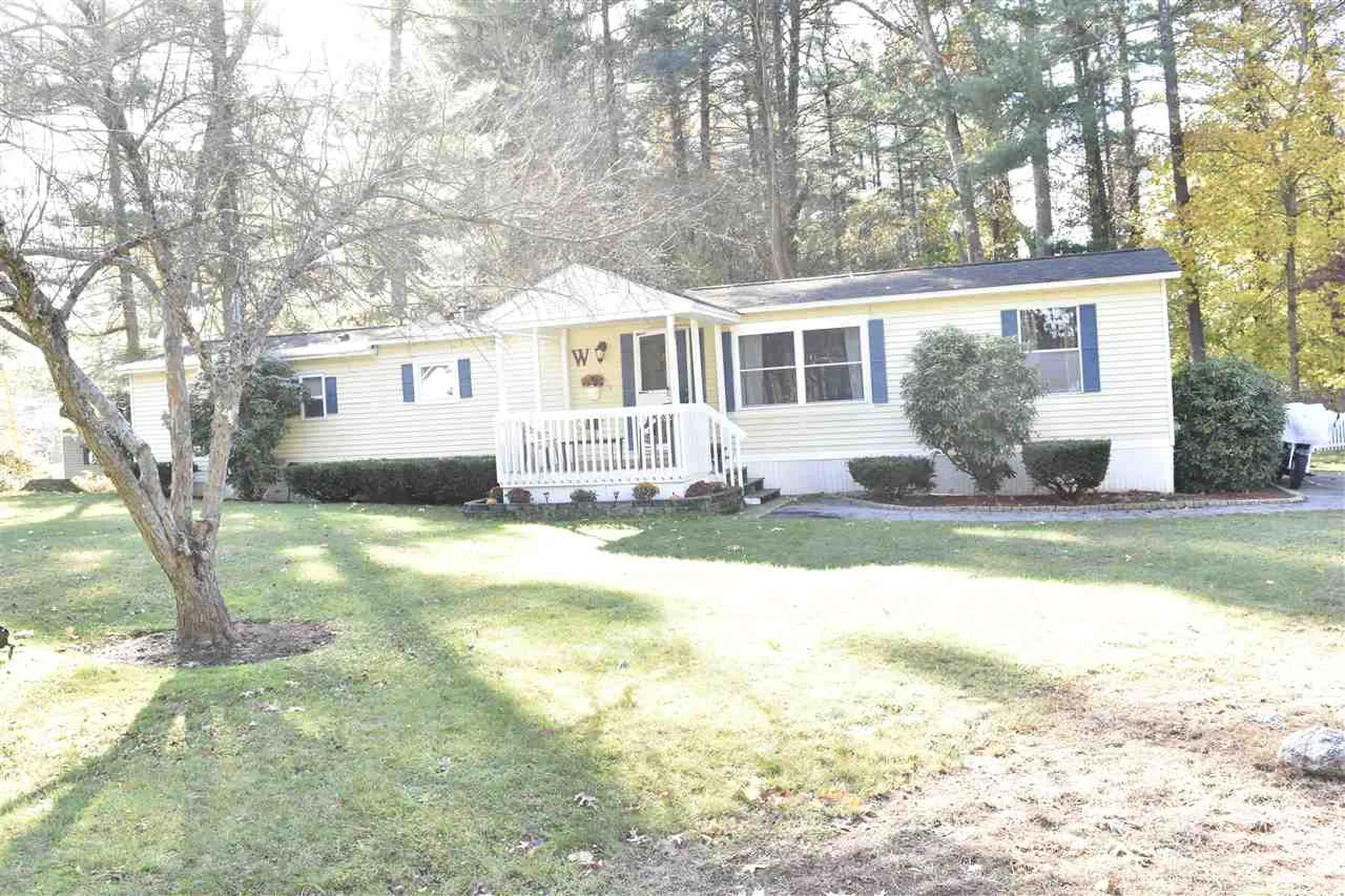 18 Saturn Lane Nashua NH 03062