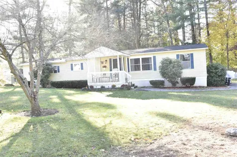 18 Saturn Lane Nashua NH 03062