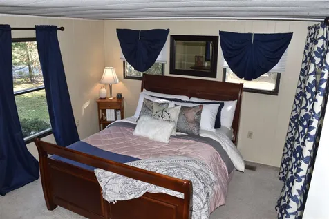 18 Saturn Lane Nashua NH 03062