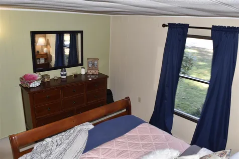 18 Saturn Lane Nashua NH 03062